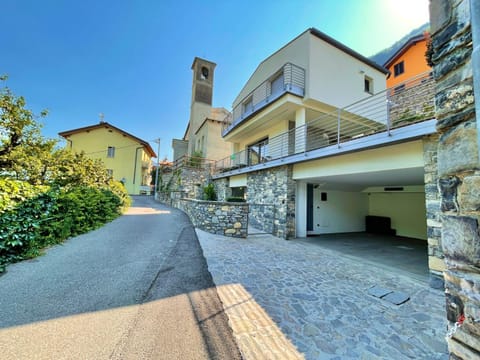 Relax, silence, romantic, amazing view House in Laglio