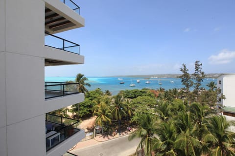 Apartamento en el Centro de San Andrés Islas con vista al mar- Edificio Bay Point 703 Condo in San Andres