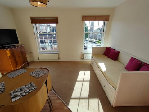 Central Taunton 2-bedroom apartment, great location! Apartment in Taunton