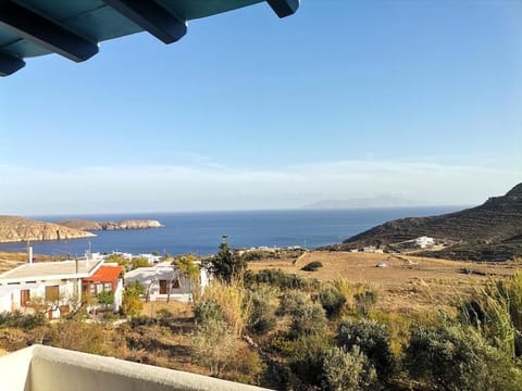 Maroussa's Apartments Apartment in Milos