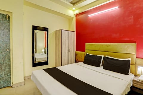 FabHotel Sky High Hotel in Lucknow