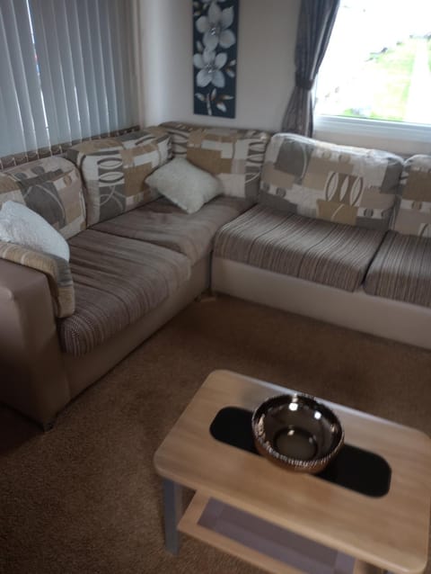B58 is a 3 bedroom 8 berth caravan close to the beach on Whitehouse Leisure Park Towyn near Rhyl with private parking space This is a pet free caravan Campground/ 
RV Resort in Towyn