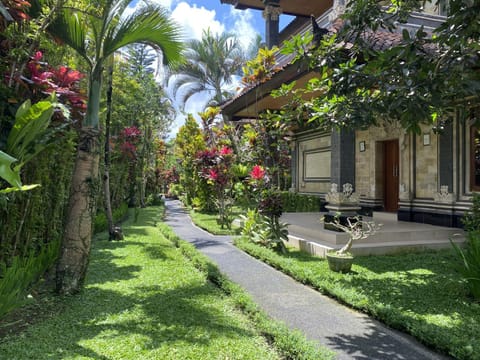 Villa Agung Khalia Ubud Villa in Tampaksiring