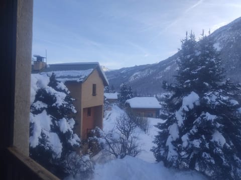 Natural landscape, Skiing, Skiing, Balcony/Terrace, Mountain view