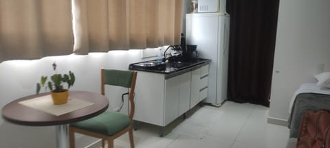 La Home House1 - Apto Studio Confortável em SJP - 10 minutos Aeroporto - Curitiba Eigentumswohnung in São José dos Pinhais
