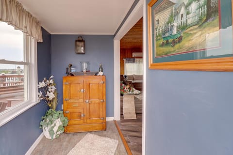 Oceanfront Milford Home with View and Boat Access Haus in Slaughter Beach