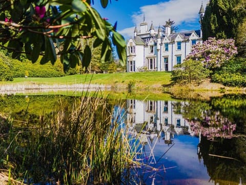 Dalnaglar Castle Villa in Scotland