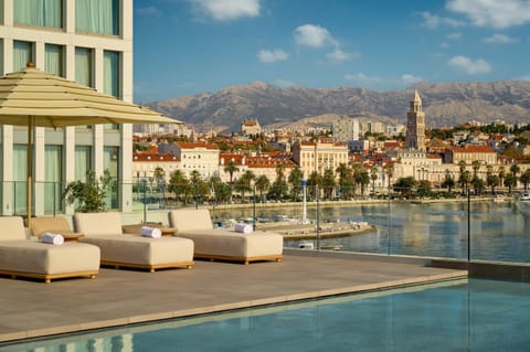 Property building, View (from property/room), City view, Sea view, Swimming pool