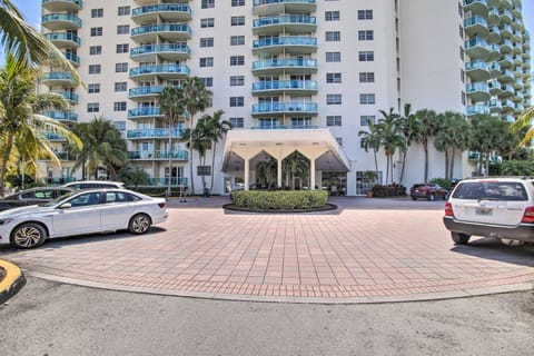 Sunny Isles Resort Condo Less Than Half-Mi to Beach! Apartment in Sunny Isles Beach