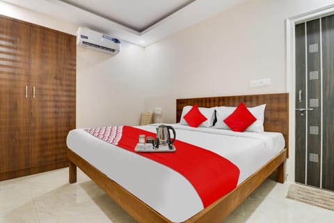Capital O Mr Guestline Hotel in Bengaluru