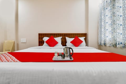 Capital O Mr Guestline Hotel in Bengaluru
