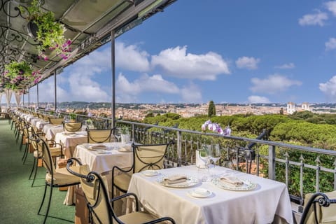 Day, View (from property/room), Balcony/Terrace, City view