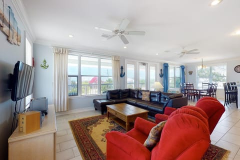 Shore To Please House in Saint George Island