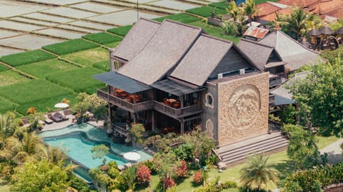 Property building, Natural landscape, Bird's eye view, Garden view, Pool view, Swimming pool