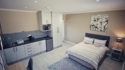 Guest Suite, Lorraine Port Elizabeth Apartment in Port Elizabeth