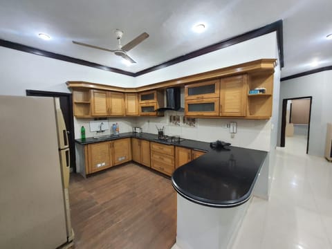 Kitchen or kitchenette, dishwasher, minibar, pet friendly, stove