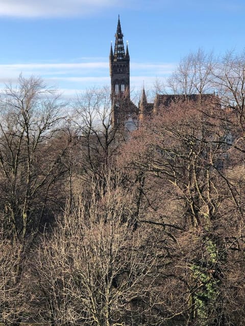 The Kelvin - Peaceful West End River View Property House in Glasgow