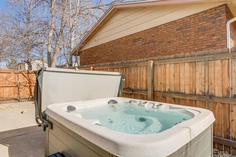 Arvada Home with Hot Tub and Yard about 6 Mi to Downtown Casa in Arvada