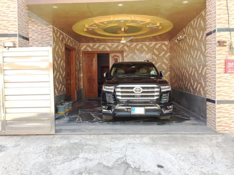 C4 Mirpur City AJK Overseas Pakistanis Villa - Full Private House & Car Parking Villa in Punjab