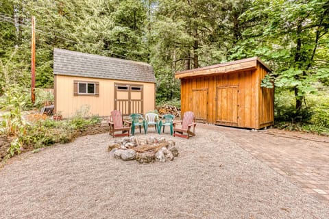 Creekside Cabin House in Mount Hood Village