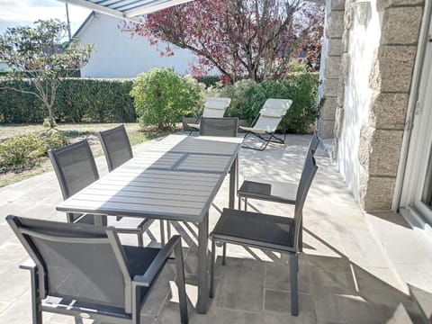 Maison plain pied 4 chambres, terrasse, jardin, parking, proche plage/commerces, Wi-Fi gratuite - FR-1-361-450 Casa in Saint-Pair-sur-Mer