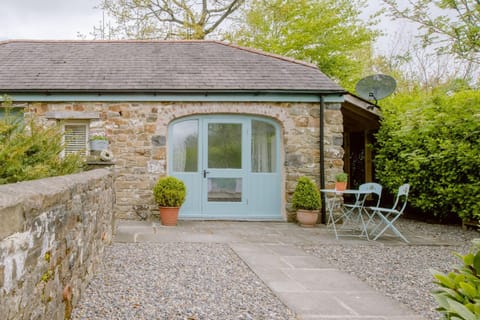 The Cow Shed Luxury Barn Moments From Narberth House in Narberth