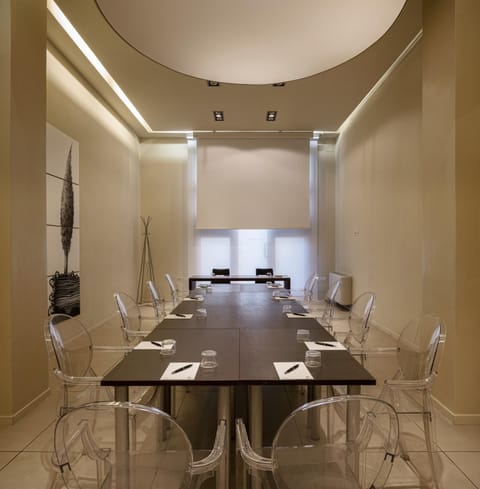 Meeting/conference room