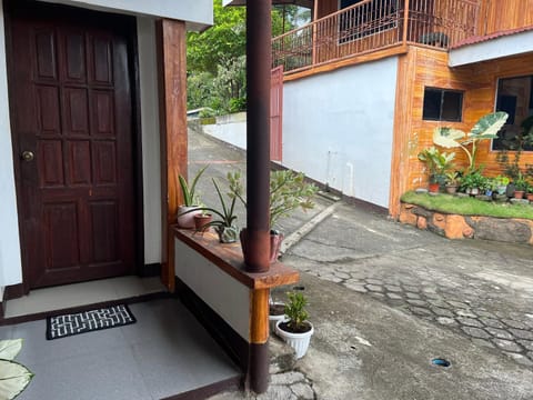 Jancas Vacation Home Camiguin Couple Room 2 Maison in Northern Mindanao