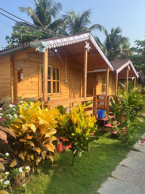 Property building, Garden, Garden view