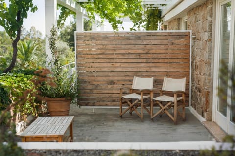 Spring, Day, Summer, Balcony/Terrace, Bedroom, On site, Garden view