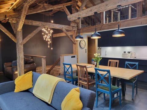 The Loft - unique apartment, NR MORZINE Apartment in Les Gets