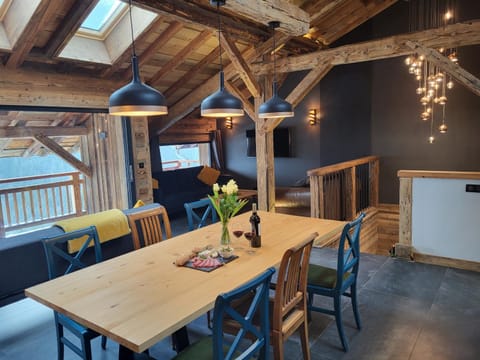 The Loft - unique apartment, NR MORZINE Apartment in Les Gets