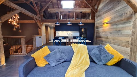 The Loft - unique apartment, NR MORZINE Apartment in Les Gets