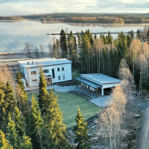 Property building, Natural landscape