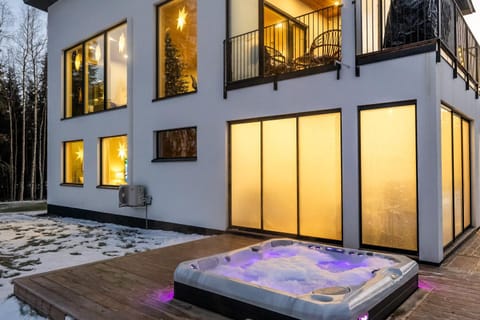 Villa Forest -private location, sauna and jacuzzi Villa in Rovaniemi