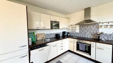 Kitchen or kitchenette, dishwasher, minibar, pet friendly, toaster