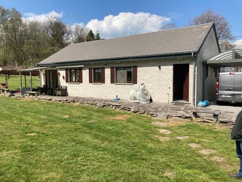 Property building, Day, Garden, Garden view