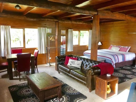The Shack Gorgeous Getaway for 2 on Truffle Farm Copropriété in Millthorpe