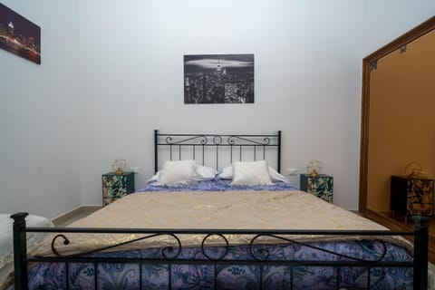 Comfort TwoBook - CITRA 011015-LT-2159 Apartment in La Spezia