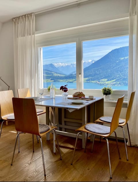 Dining area, Lake view, Mountain view