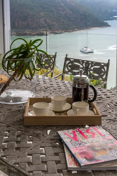 Dining area, Lake view