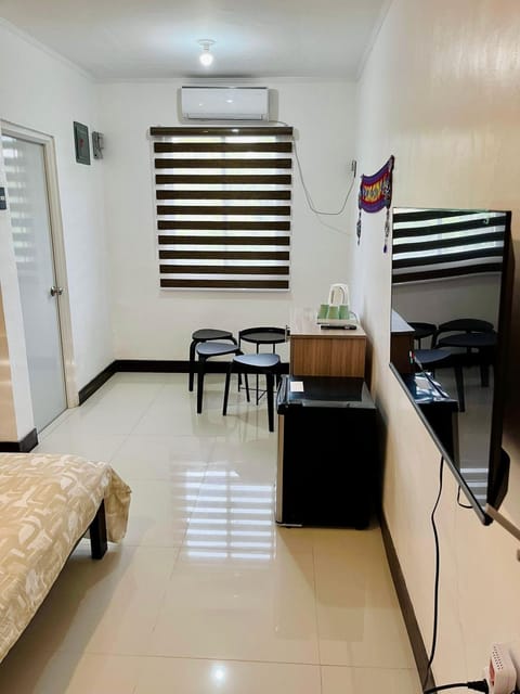 Barcelona Unit Tagaytay Wifi/Netflix/Parking Condominio in Tagaytay