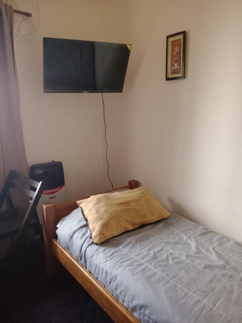 TV and multimedia, Photo of the whole room, Bedroom