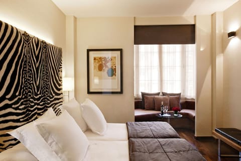 Hotel Gran Derby Suites, a Small Luxury Hotel of the World Hotel in Barcelona