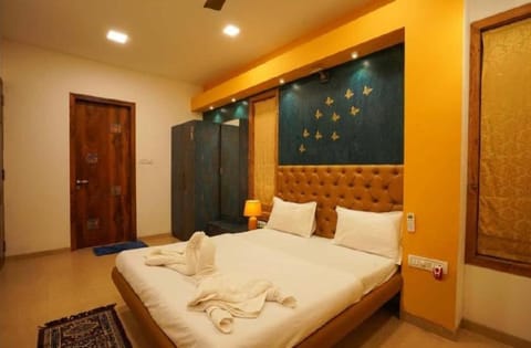 Bee Villa 5Bhk Lonavala Villa in Lonavla