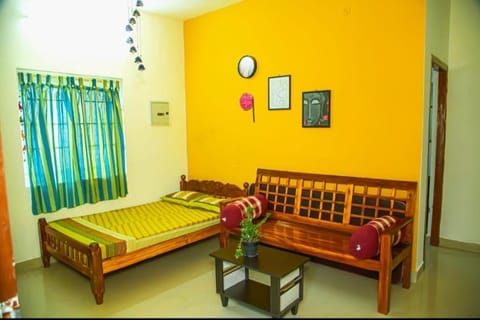 SHI's Bhairavi Peaceful 2bhk villa - - On the way 2 isha-Adiyogi , Maruthamalai Condominio in Coimbatore