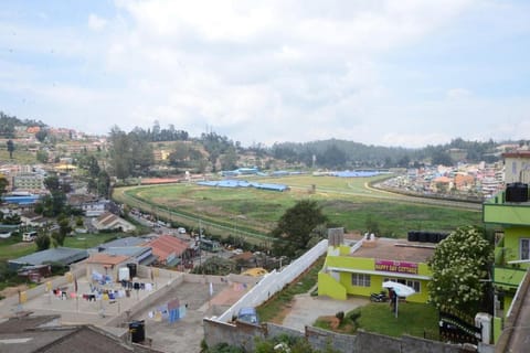 CRYSTAL VILLA Villa in Ooty