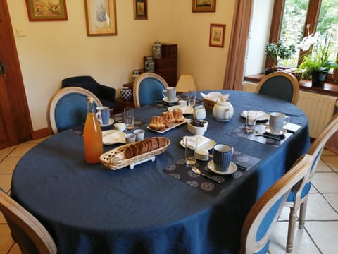 Dining area, Breakfast