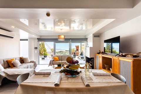 Living room, Dining area, City view