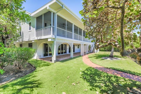 Sanibel Sunrise House in Sanibel Island